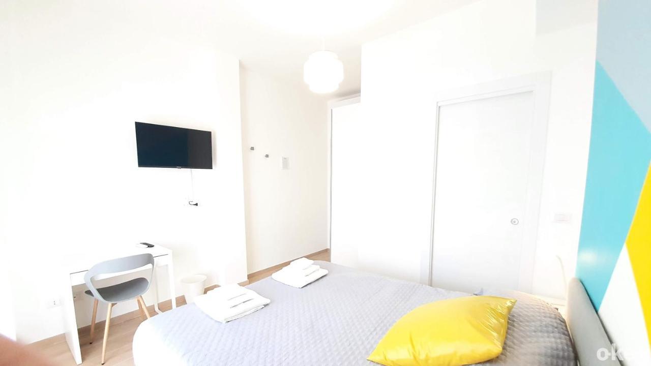 Blue Sky Rooftop Rooms - Bari Policlinico Exterior foto